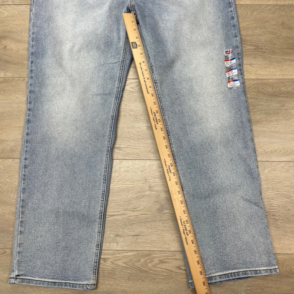 Levi's 541 Athletic Taper Jeans Mens 42x32 Light Wash Stretch Distressed